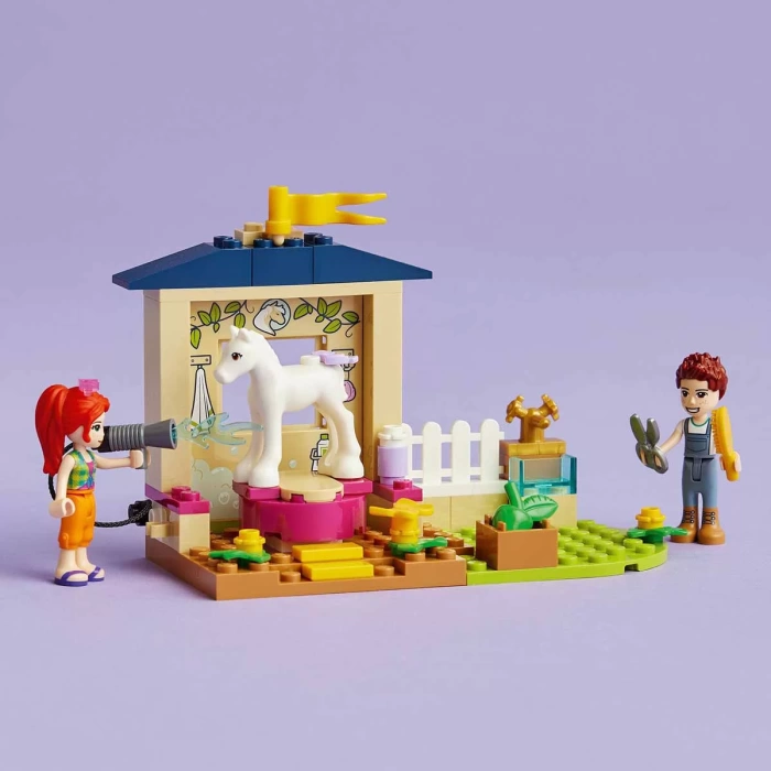 LEGO Friends Midilli Yıkama Ahırı 41696