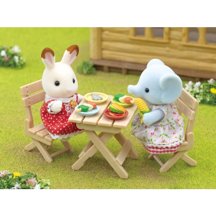 Sylvanian Families Barbekü Piknik Fil Kız 5640