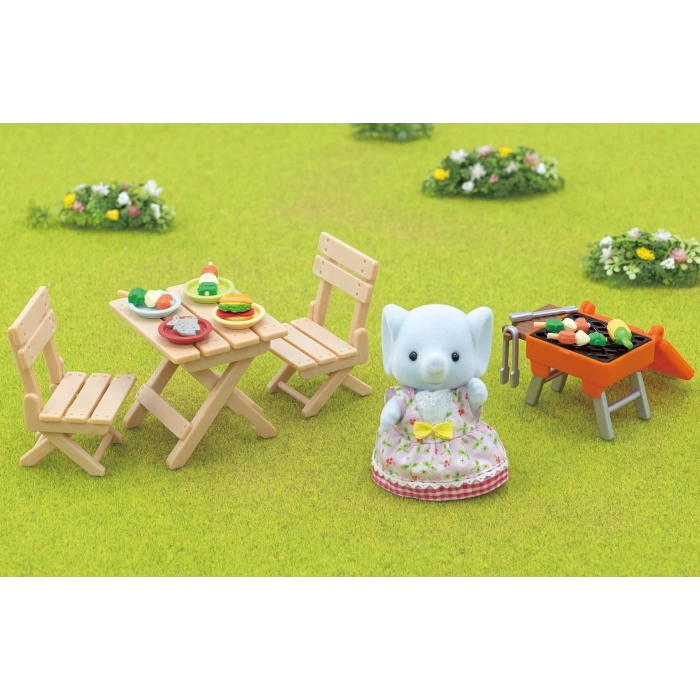 Sylvanian Families Barbekü Piknik Fil Kız 5640