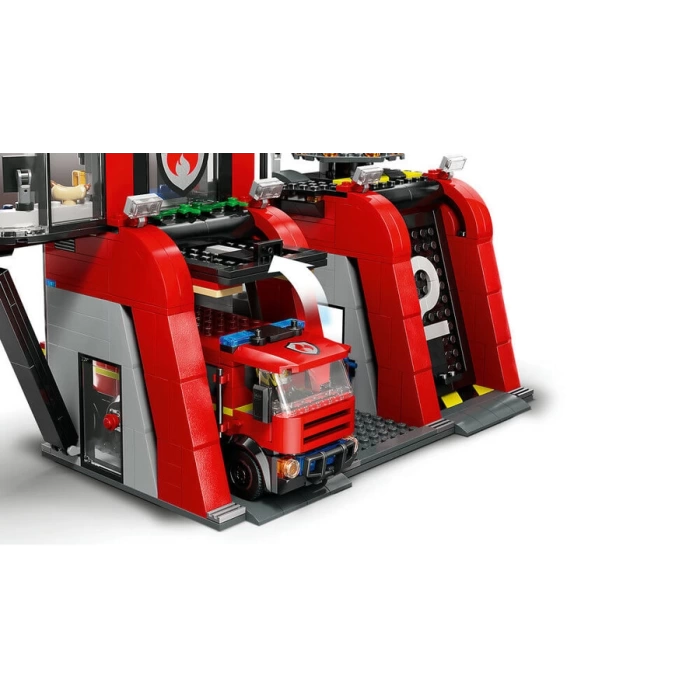 60414 LEGO® City İtfaiye Kamyonlu İtfaiye Merkezi