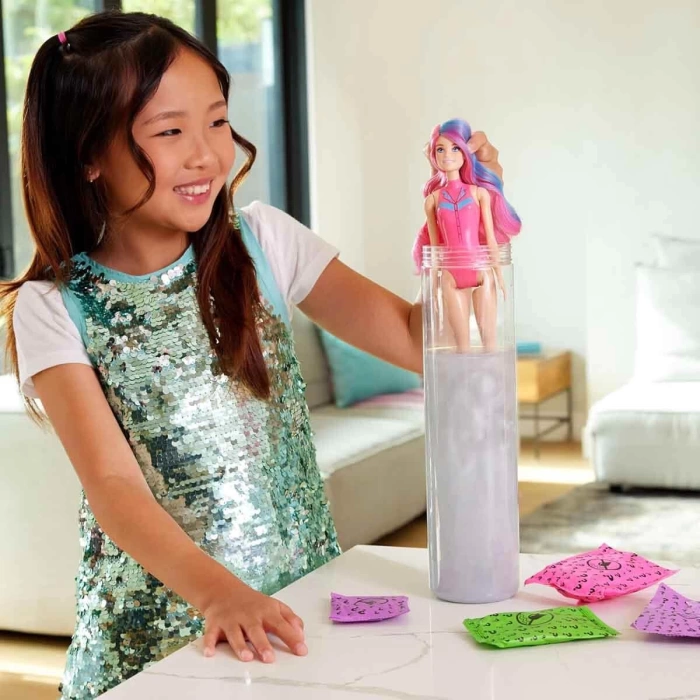 Barbie Color Reveal Renk Değiştiren Disco Star Serisi Sürpriz Paket JCP01