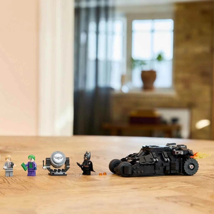 LEGO DC Batman: Batman Tumbler, Two-Face ve Joker’e Karşı 76303