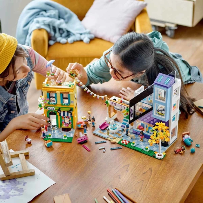 LEGO Friends Şehir Merkezi Çiçek ve Tasarım Dükkanları 41732