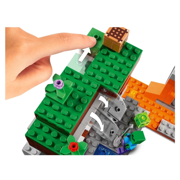 LEGO Minecraft Terk Edilmiş Maden 21166