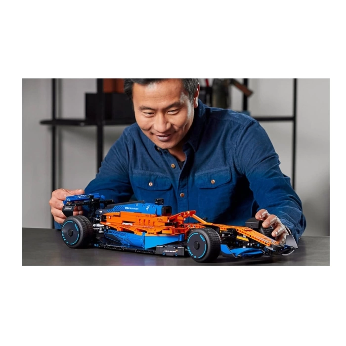 Lego Technic McLaren Formula 1 Yarış Arabası 42141