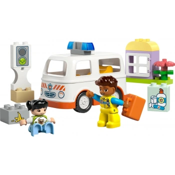 LEGO® DUPLO Ambulans ve Sürücü 10447