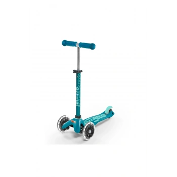 Micro Mini Deluxe LED 3 Tekerlekli Scooter Aqua