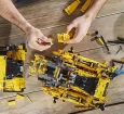 Lego Technic Uygulama Kumandalı Cat D11 Buldozer 42131