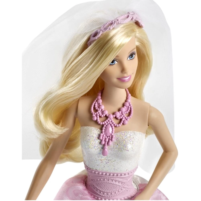 Barbie Gelin Bebek CFF37