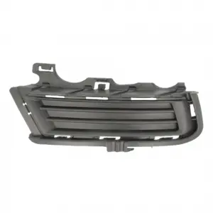 5G0853212D Tampon Izgarası Üst SAĞ - Golf 2007