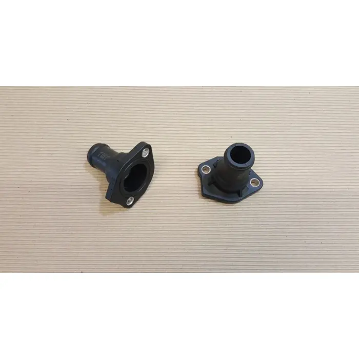 026121144E Su Flanşı Golf 3 Vento Polo Classıc Caddy A80-Ibıza Cordoba Octavıa