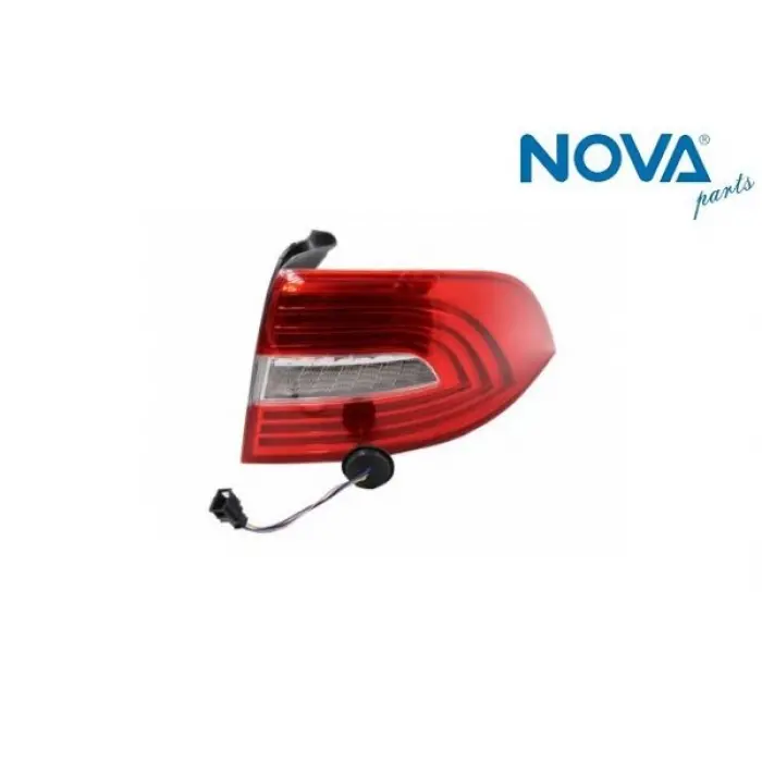 3T5945096A STOP LAMBASİ DİŞ SAĞ ( LED ) - SUPERB 2014-2015