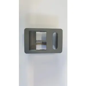 6N0959549A 7DE Cam Düğme Yuvası Sol ( Gri ) Polo Hb 2000-2002