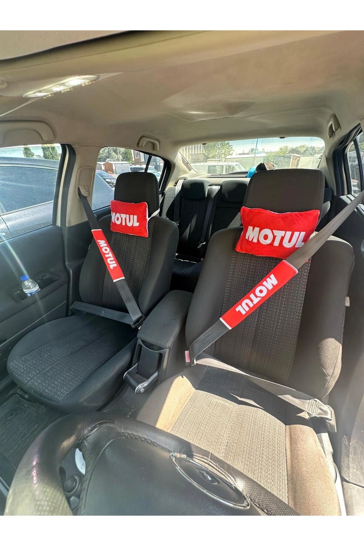 Motul Oto Konfor Seti (Boyun Yastığı, Kemer Pedi, ayna ipi, cam süsü 6 parça)