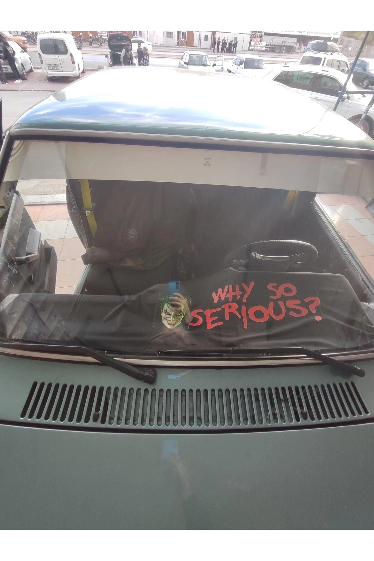Joker Baskılı Oto Göğüs Örtüsü Siyah