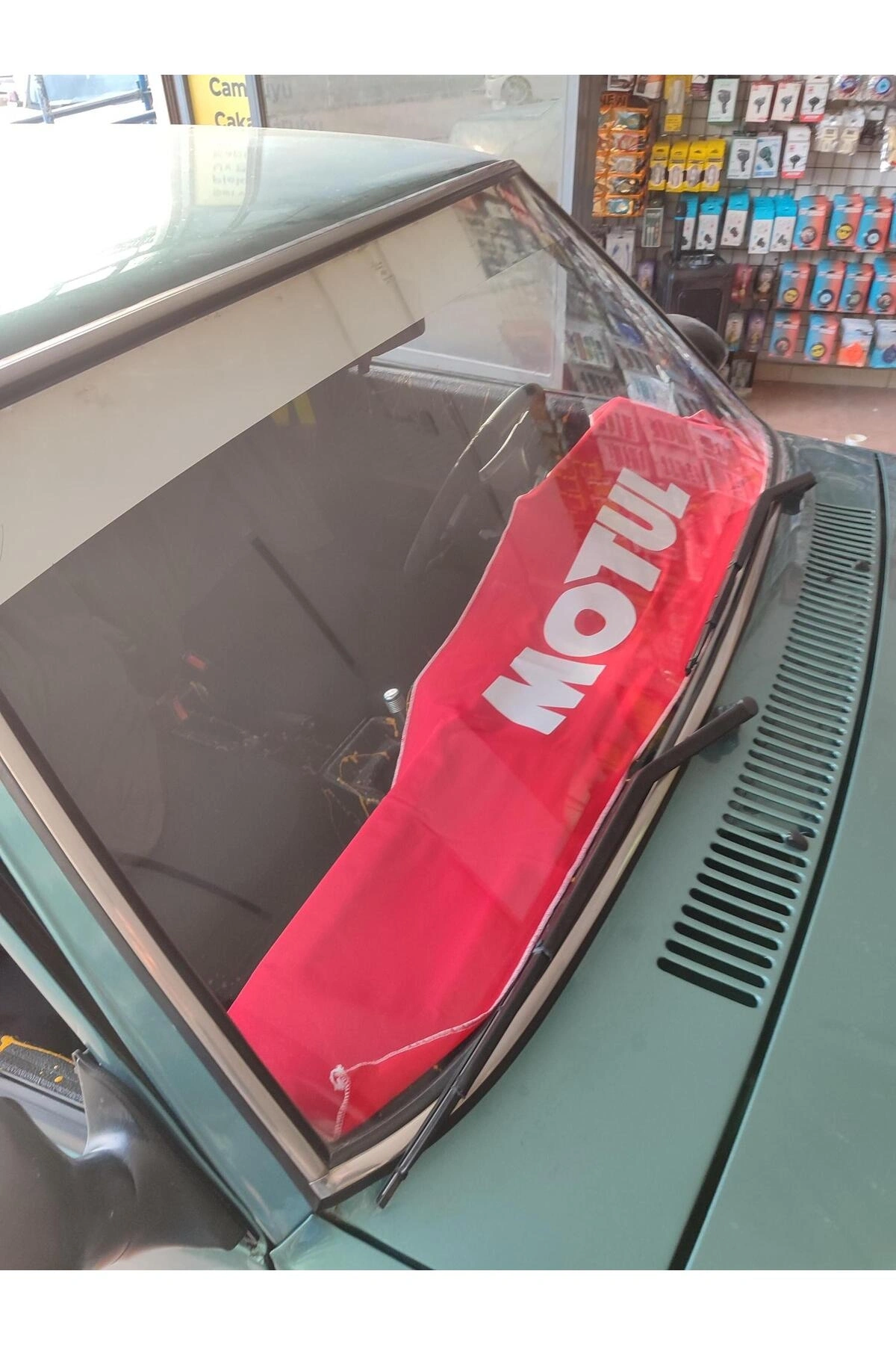 Motul Baskılı Oto Göğüs Örtüsü Kırmızı