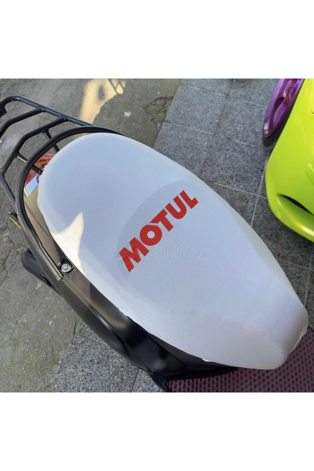 Motul Beyaz Desenli̇ Penye Motosi̇klet Kilifi -motor