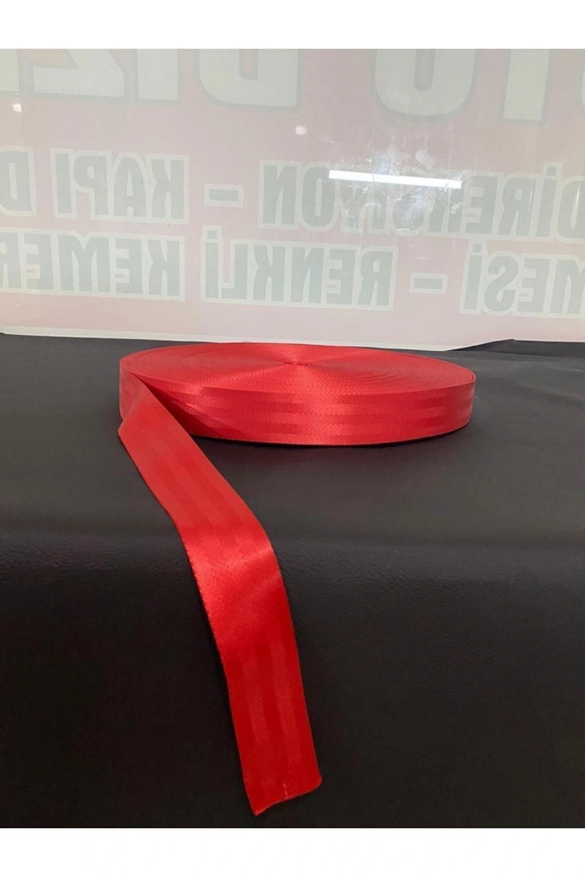 Renkli Emniyet Kemeri 12 Metre 4 Kemer Için(kırmızı)