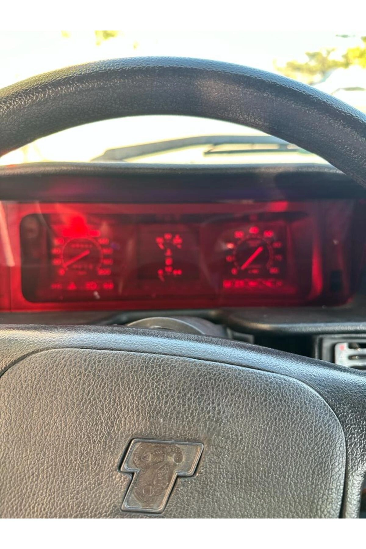 Tofaş Hayalet Ekran Kırmızı