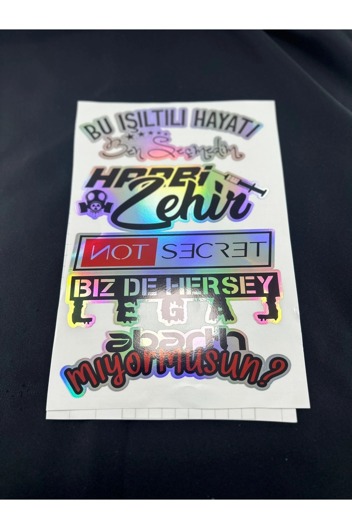 Hologram Arka Cam Sticker Etiket Model 012