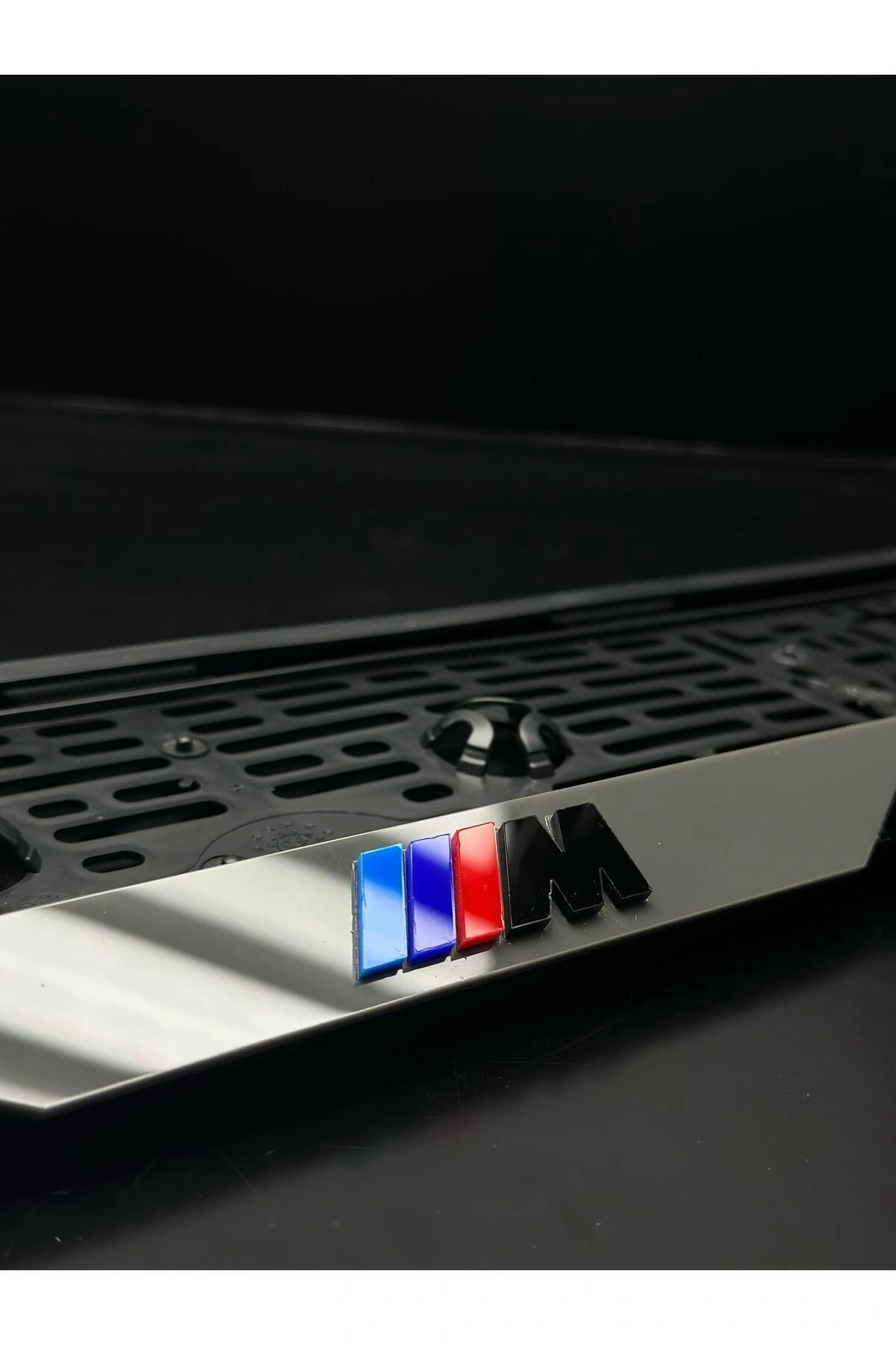 5D LÜX BMW M SPORT Uyumlu  TAKMATİK PLEKSİ PLAKALIK
