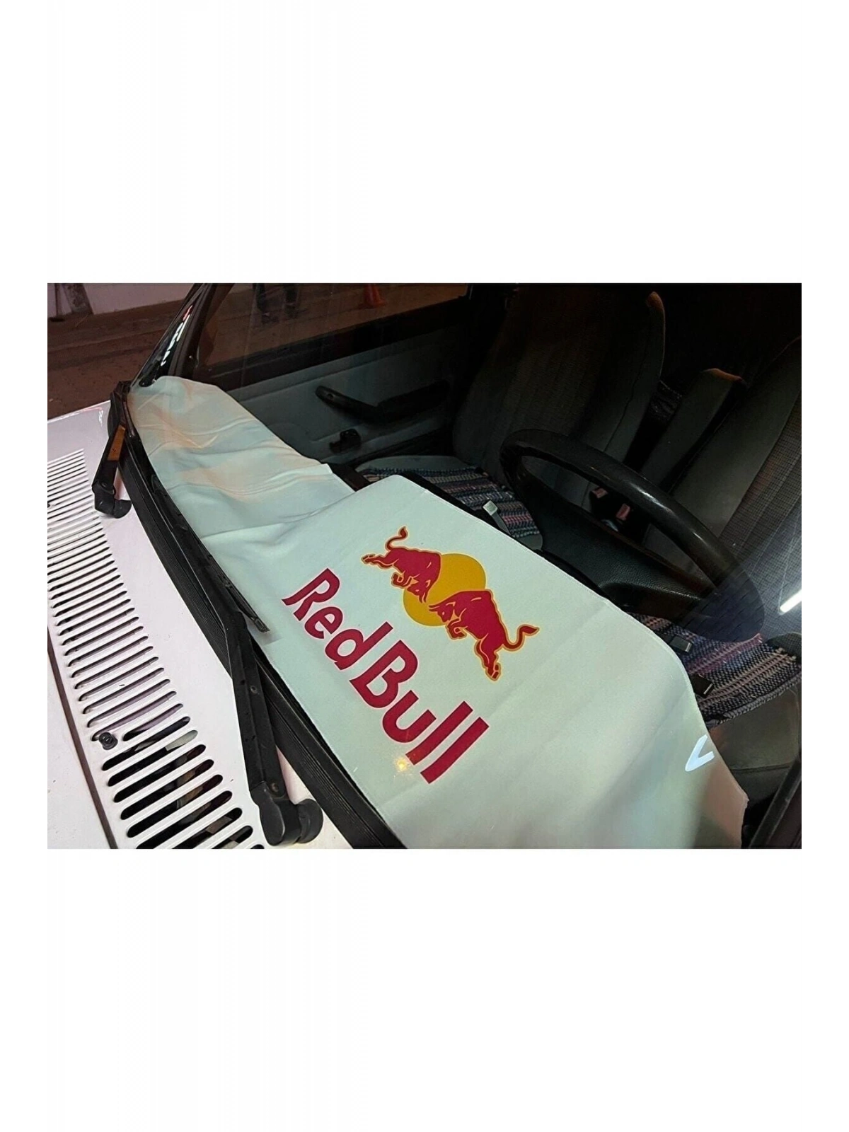 Redbull Torpido Havlusu Beyaz 1.kalite Baskı - Göğüs Halısı Redbull Torpido Havlusu