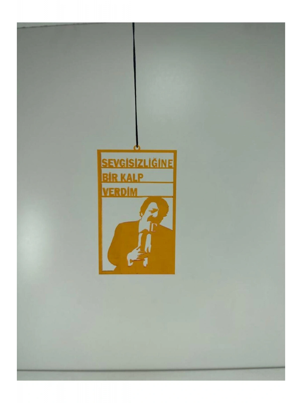 Müslüm Dikiz Ayna Süsü ’Sevgisizliğine Bir Kalp Verdim’ Turuncu Pleksi