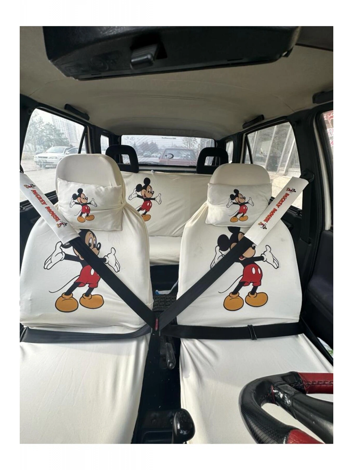 Mickey Mouse Oto Servis Kılıfı, Kemer Pedi, Yastık Takımı Beyaz