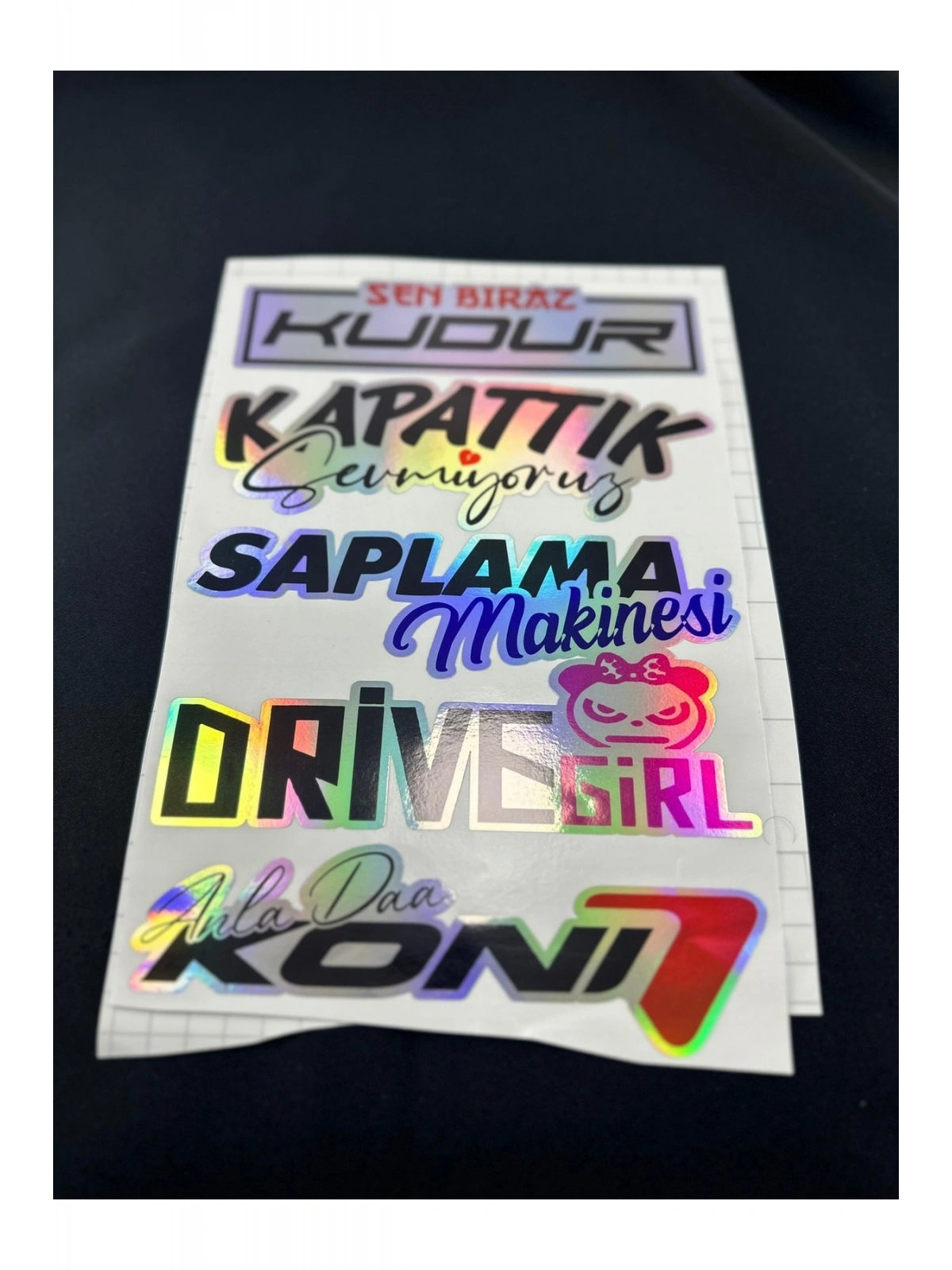 Hologram Arka Cam Sticker Etiket Model 007