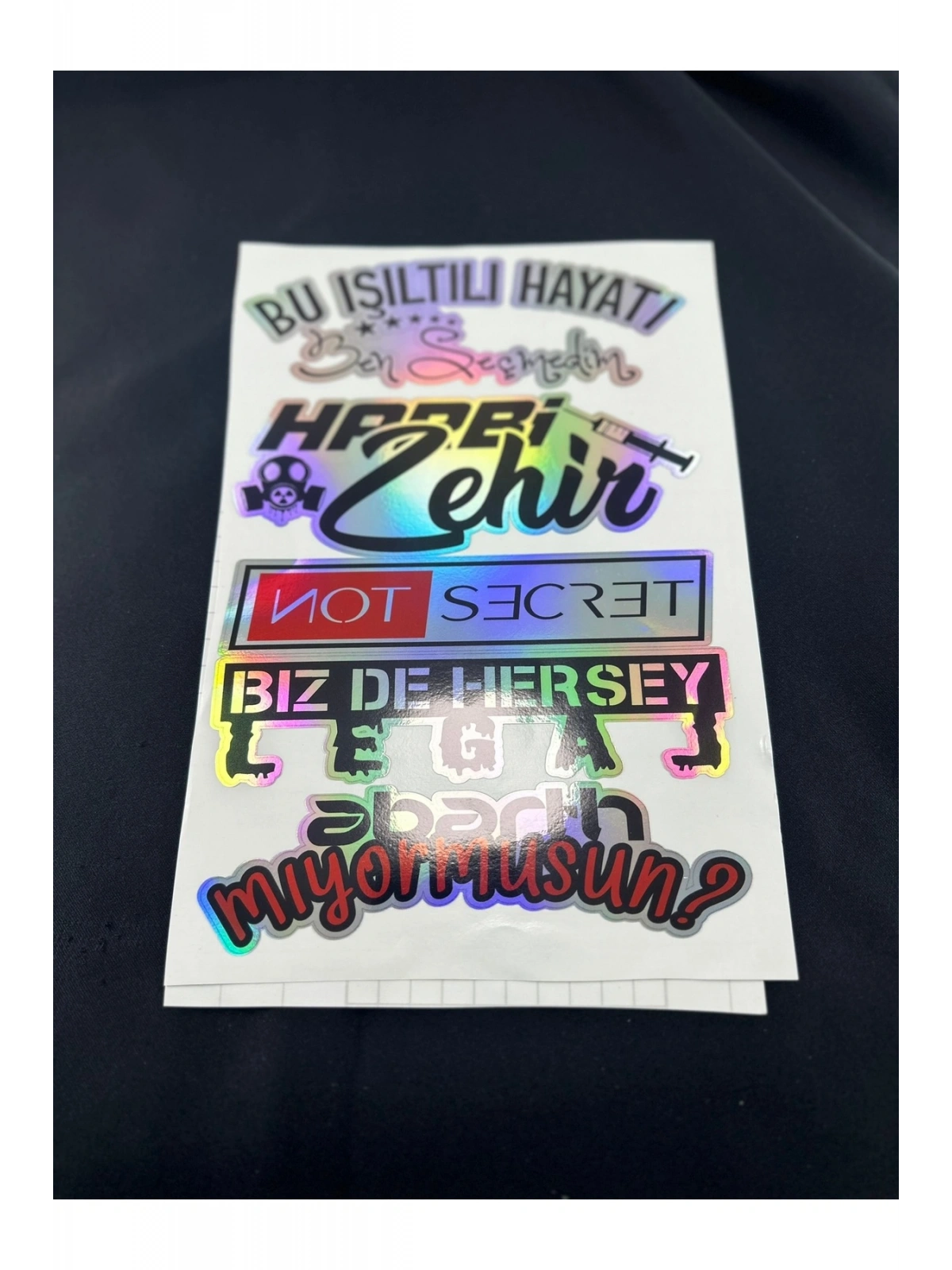 Hologram Arka Cam Sticker Etiket Model 012