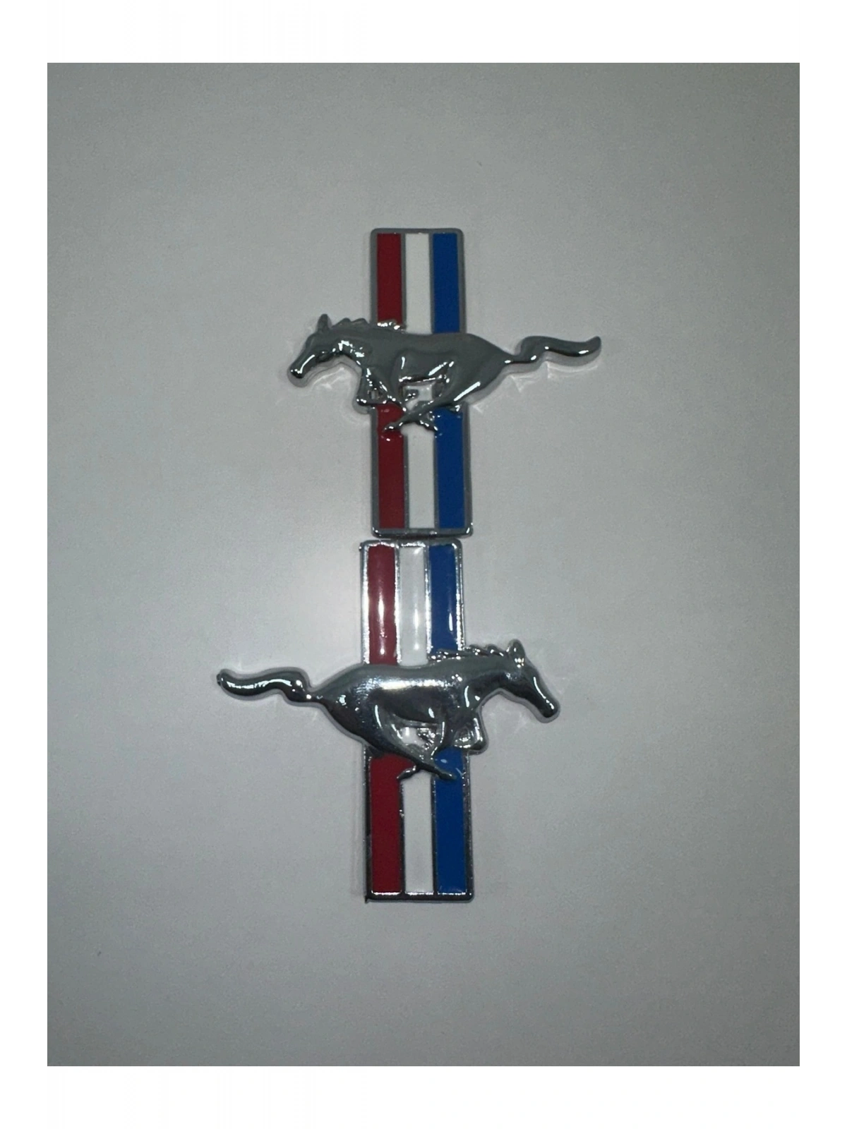 Mustang Metal Arma Gri