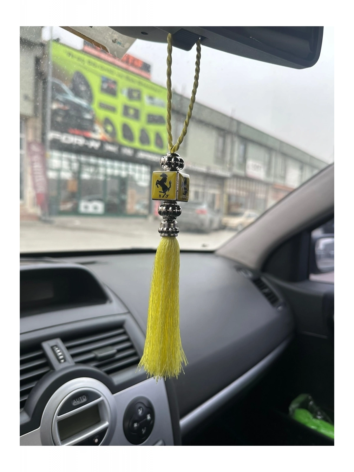 Ferrari Egzoz Püskülü Dikiz Ayna Püskülü Sarı