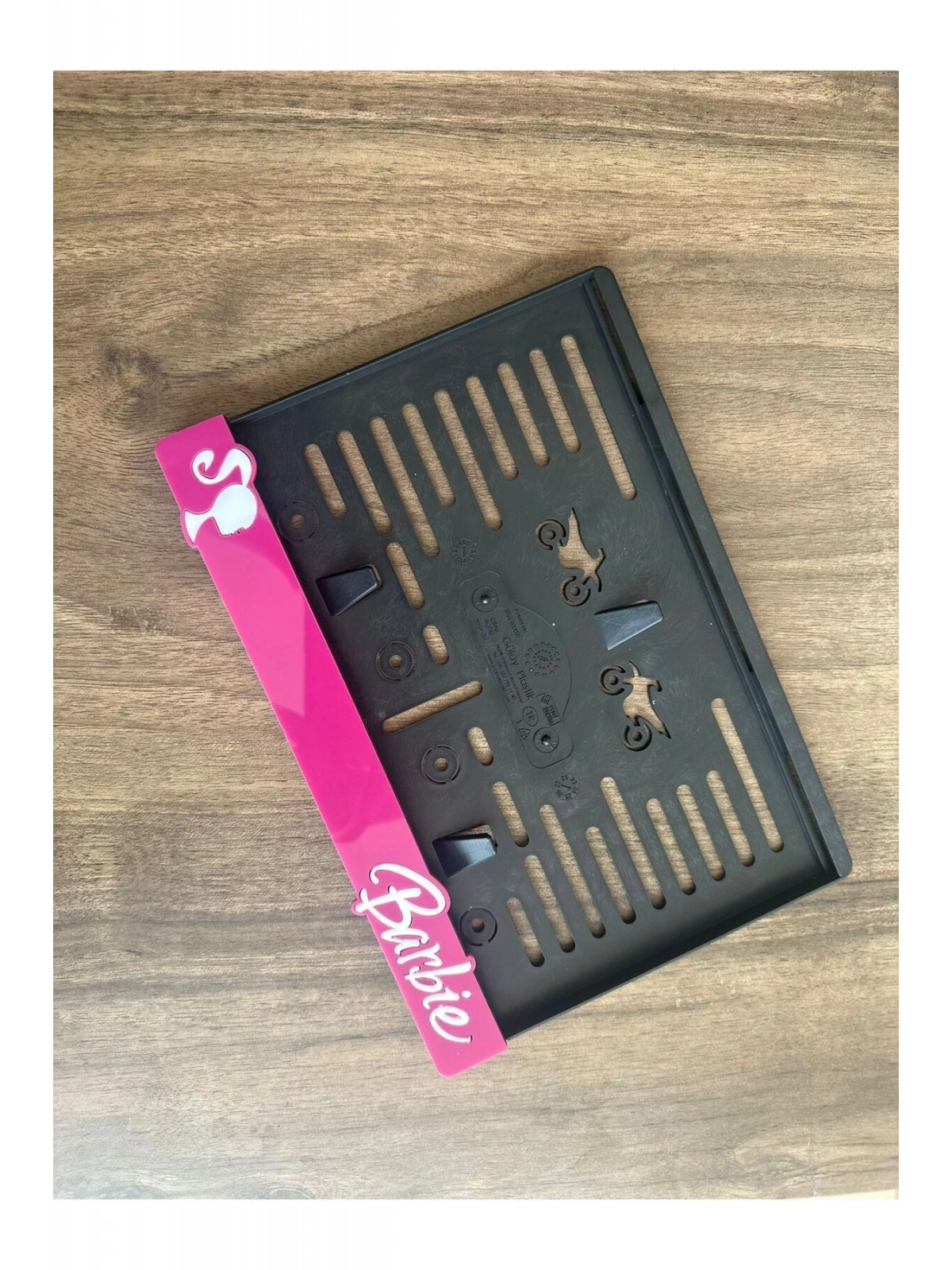 Barbie Pembe Motor Plakalık