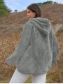 Kadın Büyük Beden Uzun Kollu Cepli Kapüşonlu Fermuarlı Peluş Hırka Ceket
