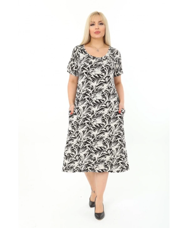 Büyük Beden Siyah Beyaz Yaprak Desenli Kısa Kol Elbise