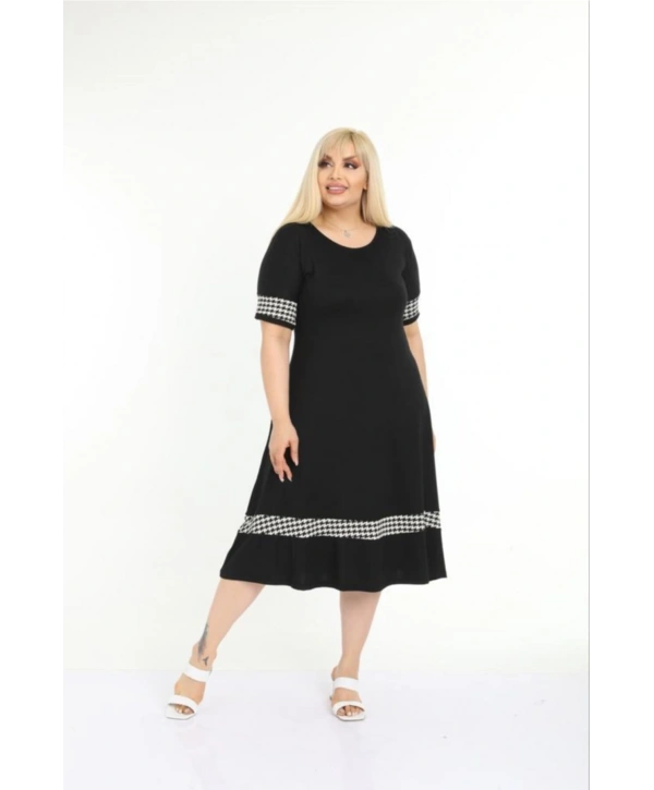 Kadın Siyah Büyük Beden Kol ve Etek Ucu Kazayağı Desenli Elbise