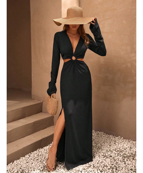 Kadın Siyah Bürümcük Kumaş Maxi Boy Yırtmaçlı Halka Detaylı Elbise