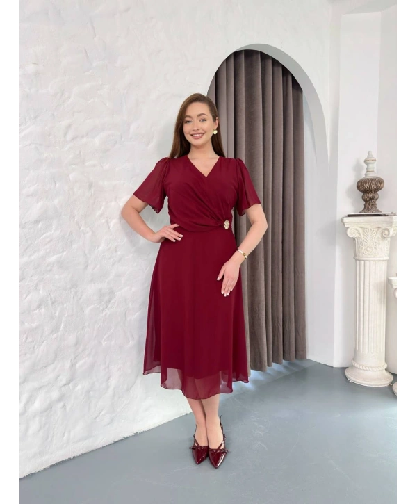 Kadın Büyük Beden Toka Detaylı Kruvaze Yaka Kısa Kollu Abiye Elbise