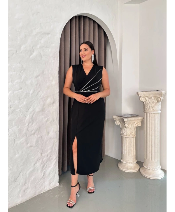 Kadın Büyük Beden Taş Detaylı Yırtmaçlı Kolsuz Abiye Elbise