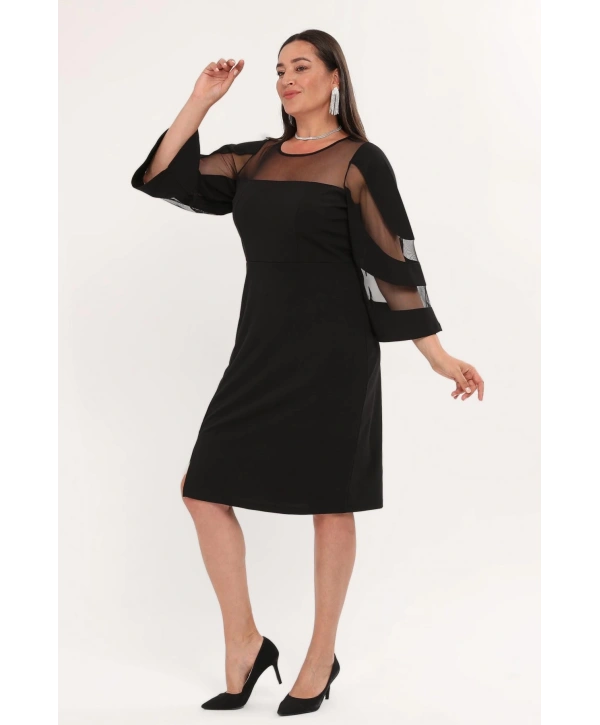 Büyük Beden Üst Ve Kol Tül Detaylı Yırtmaçlı Midi Boy Abiye Elbise