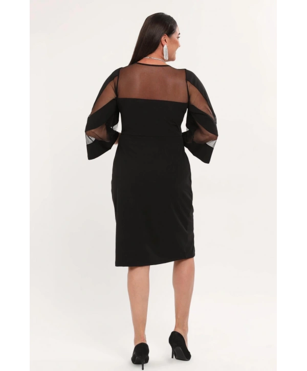 Büyük Beden Üst Ve Kol Tül Detaylı Yırtmaçlı Midi Boy Abiye Elbise