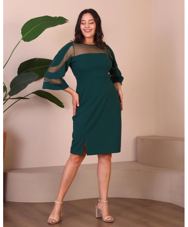 Büyük Beden Üst Ve Kol Tül Detaylı Yırtmaçlı Midi Boy Abiye Elbise