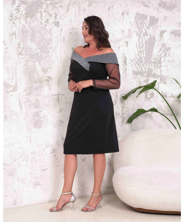 Büyük Beden Yaka Sim Detaylı Kol Tüllü Midi Boy Abiye Elbise