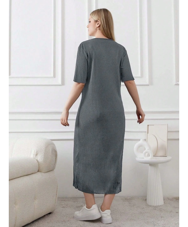 Kadın Büyük Beden Kısa Kollu Yırtmaç Detaylı Kaşkorse Elbise