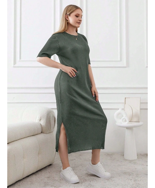 Kadın Büyük Beden Kısa Kollu Yırtmaç Detaylı Kaşkorse Elbise