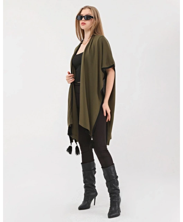 Kadın Büyük Beden Püsküllü Triko Panço