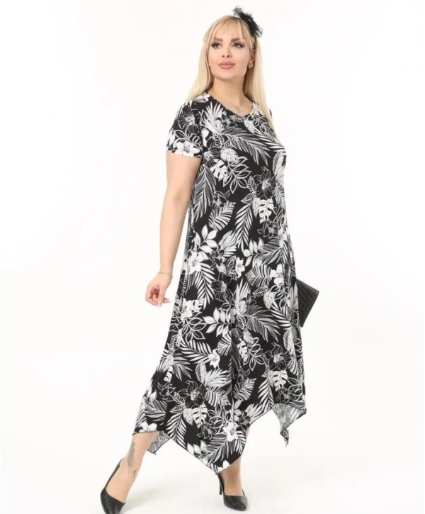 Kadın Büyük Beden Siyah Desenli Kısa Kollu Elbise