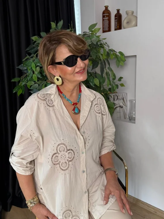 Bej 4 Yapraklı Yonca Desen Dantelli Gömlek 25005