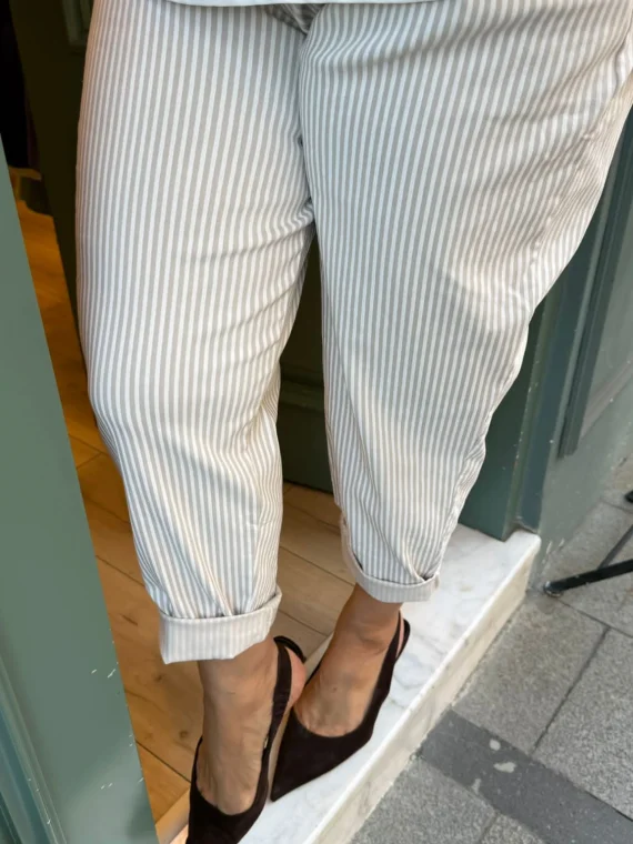 Bej Çizgili Kemerli Pantolon 242975