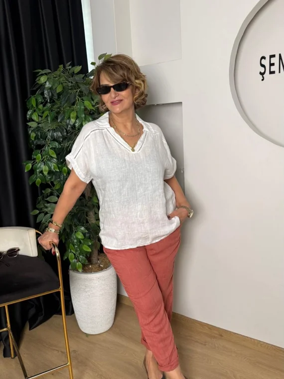 Beyaz V Yaka Bluz 18231